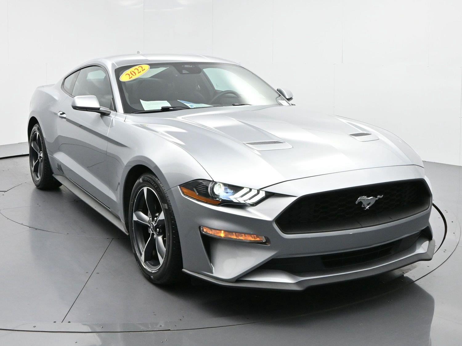2022 Ford Mustang EcoBoost