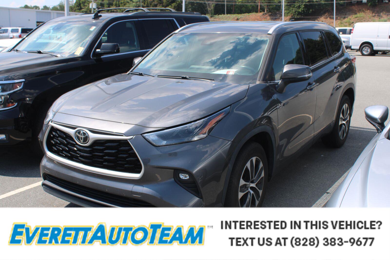 Magnetic Gray Metallic 2022 Toyota Highlander SUV / Crossover Front-Wheel Drive 8-Speed Automatic