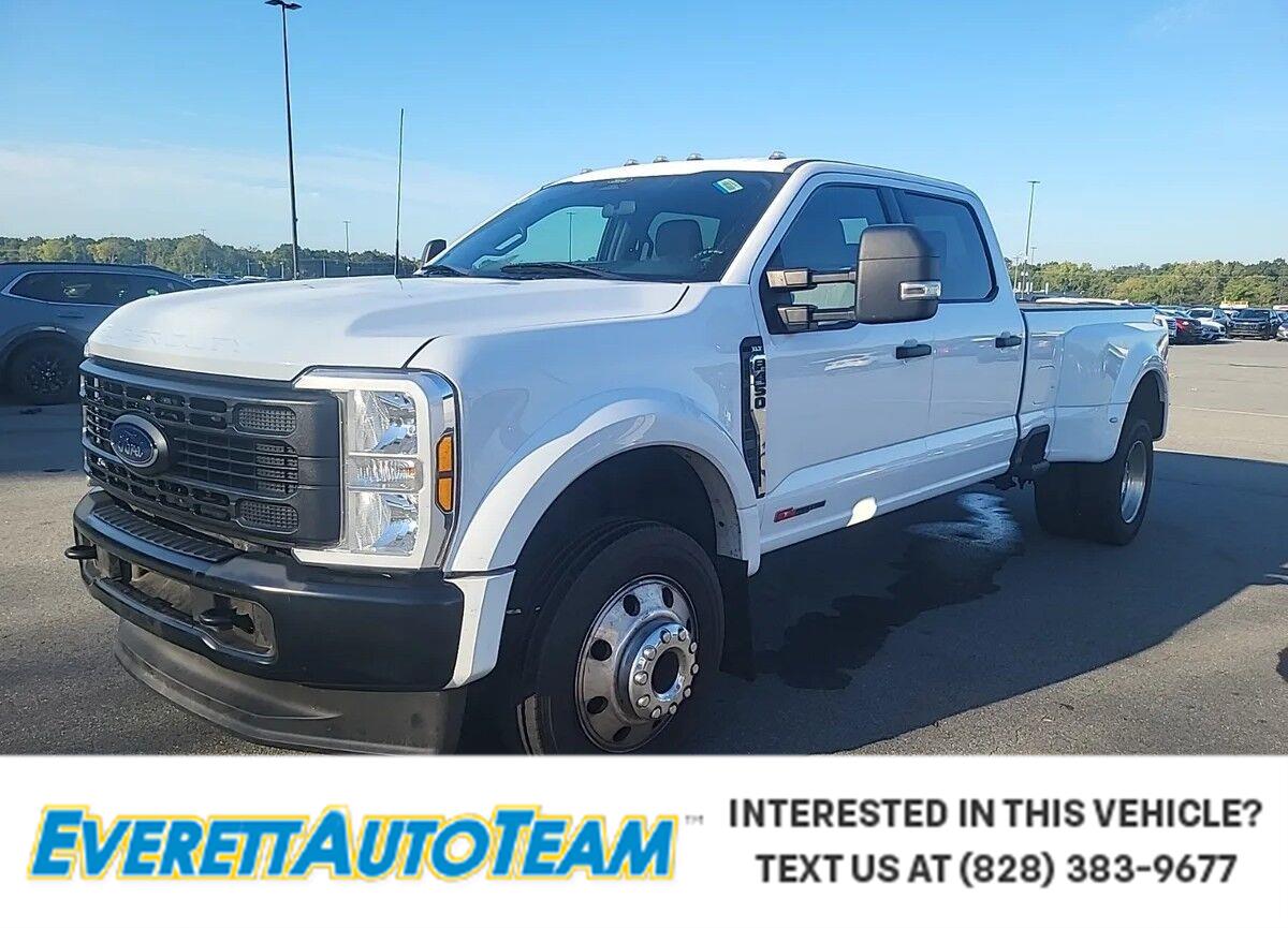 2024 Ford Super Duty F-450 DRW XLT