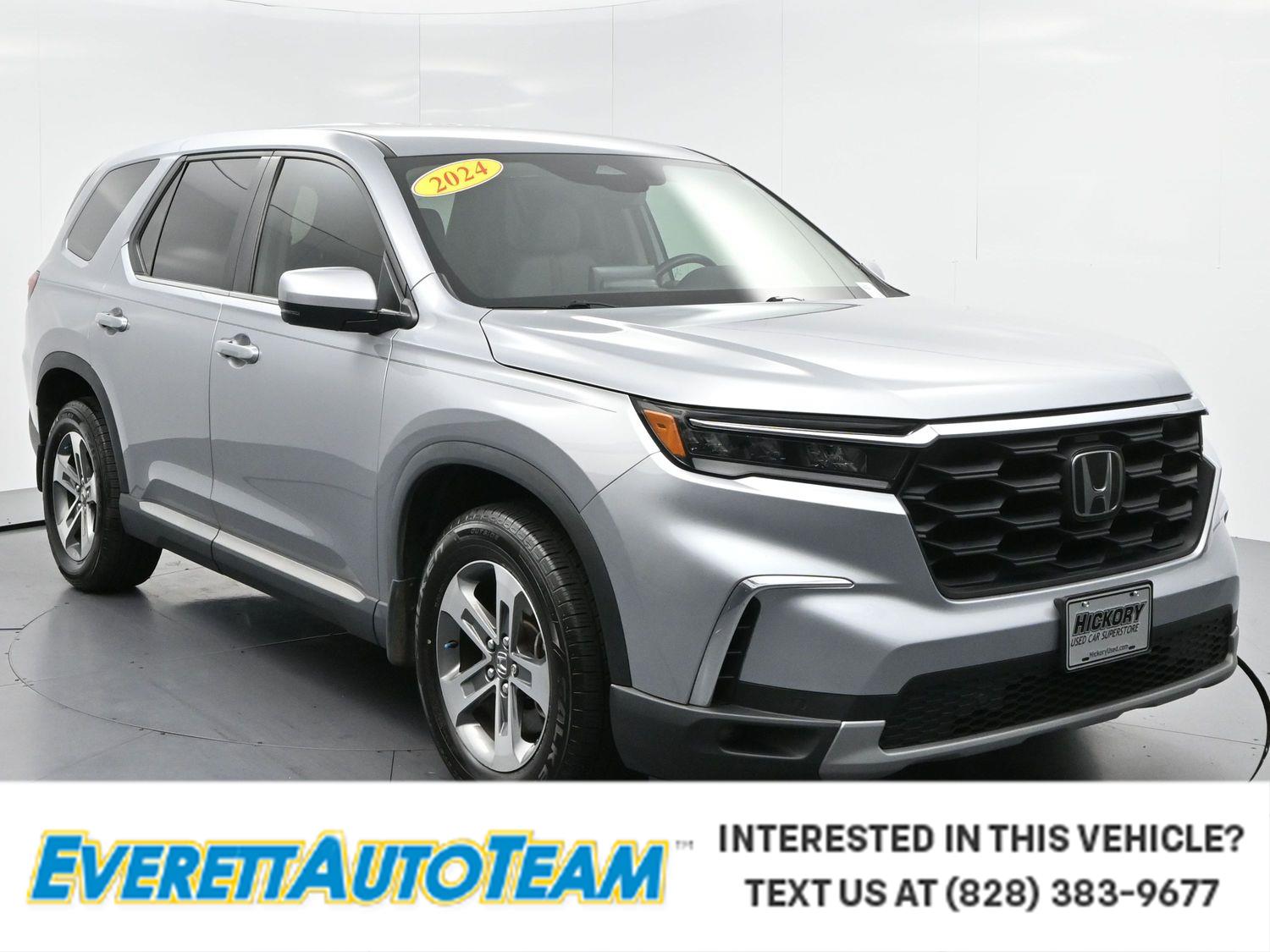 Lunar Silver Metallic 2024 Honda Pilot SUV / Crossover All-Wheel Drive Automatic