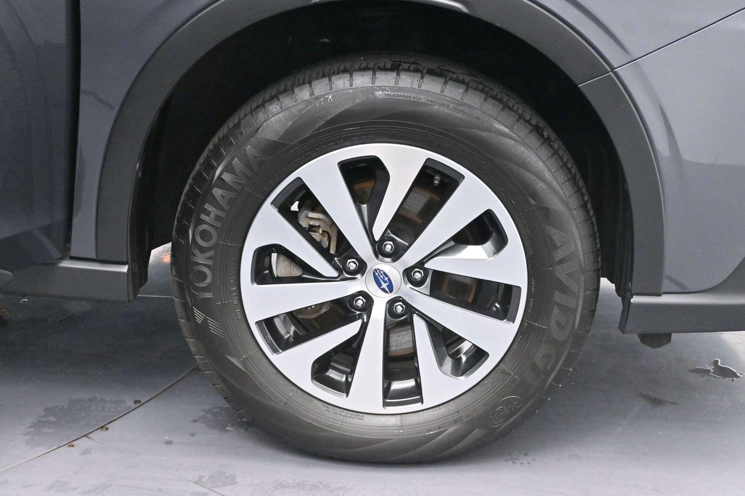 Used 2022 Magnetite Gray Metallic Subaru Premium image 21