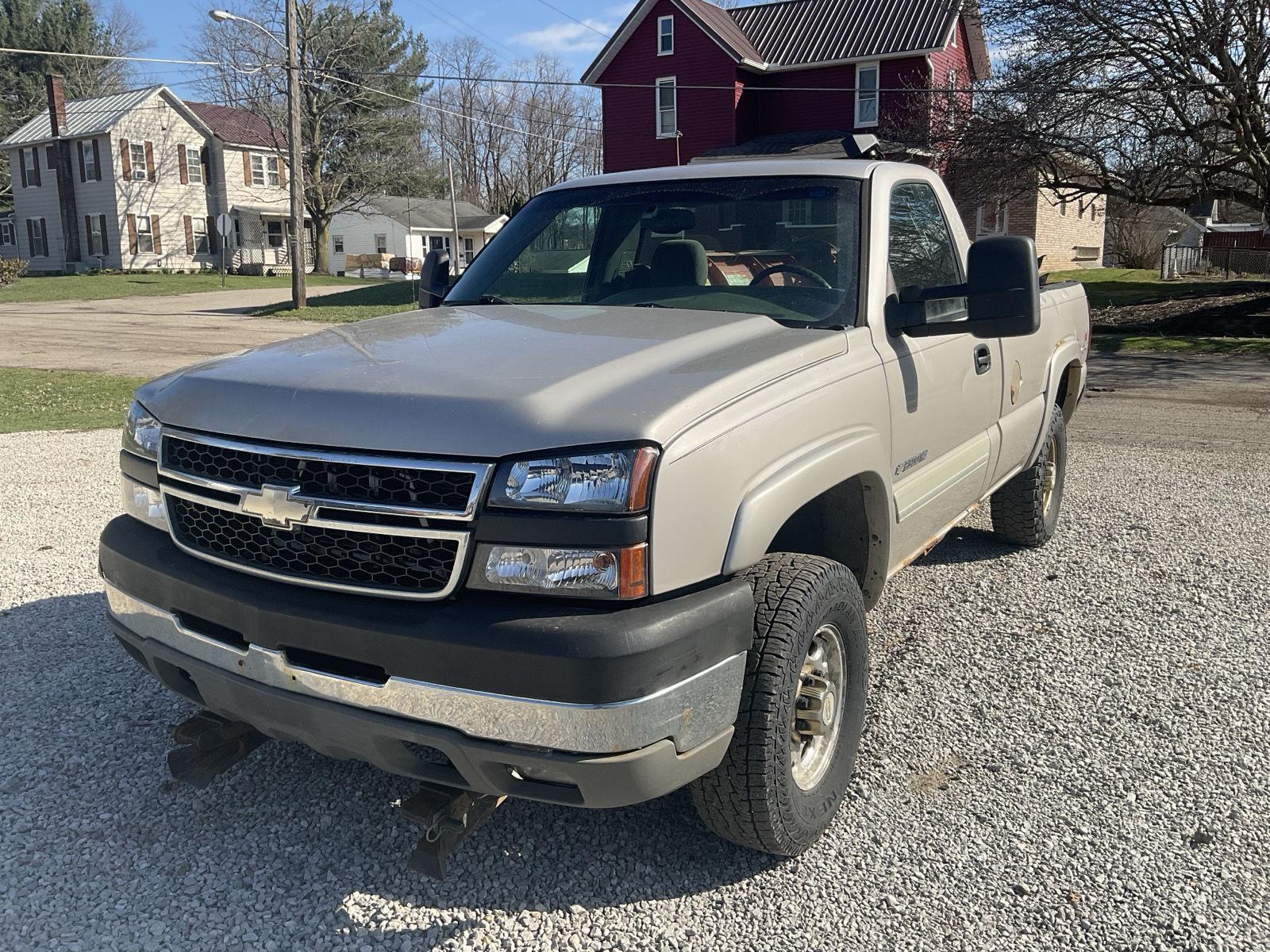 2005 Chevrolet Silverado 2500HD LS LB 4WD