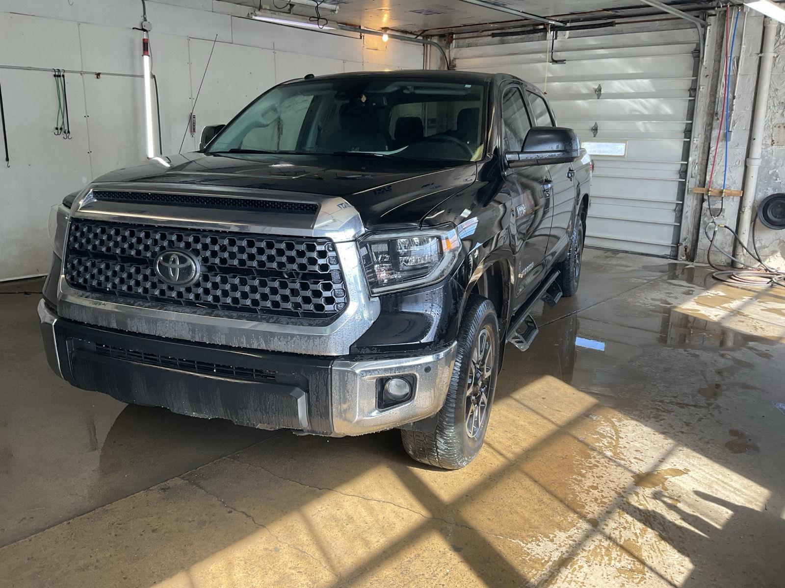 Midnight Black Metallic 2019 Toyota Tundra SR5 CrewMax 5.7L 4WD Pickup Truck Four-Wheel Drive 6-Speed Automatic