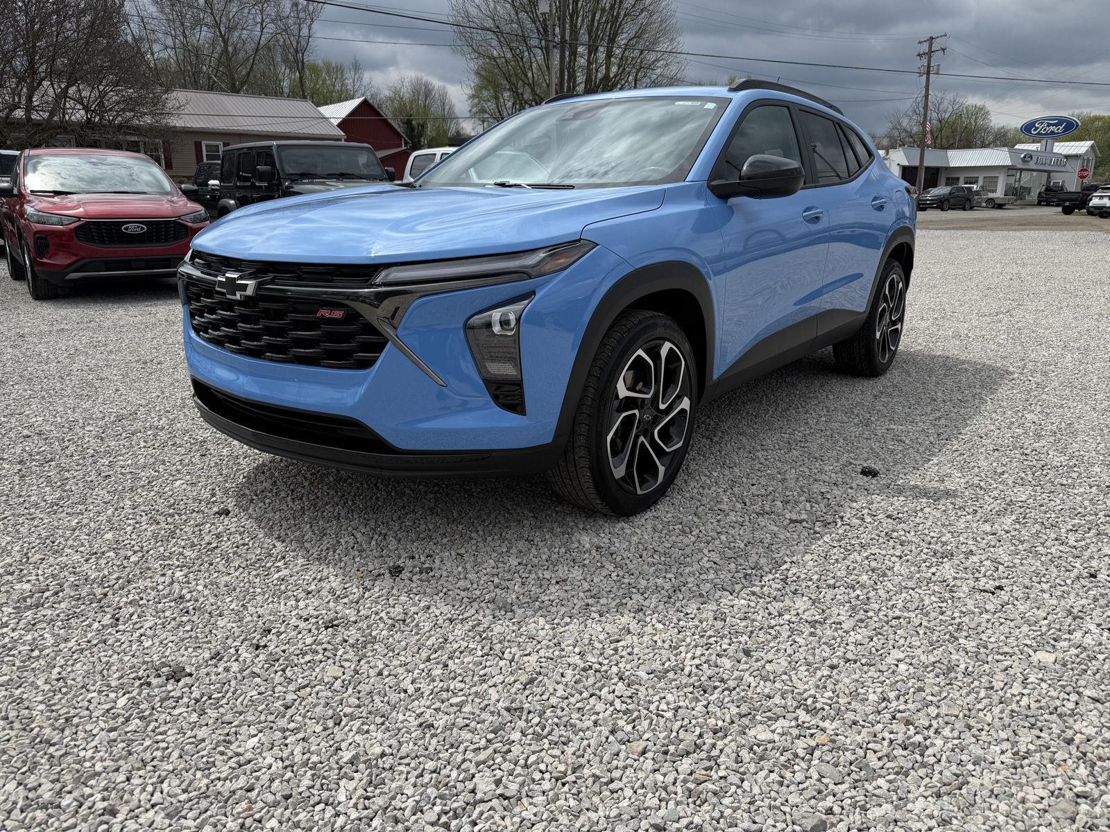 Fountain Blue 2024 Chevrolet Trax RS with 2RS FWD SUV / Crossover Front-Wheel Drive 6-Speed Automatic