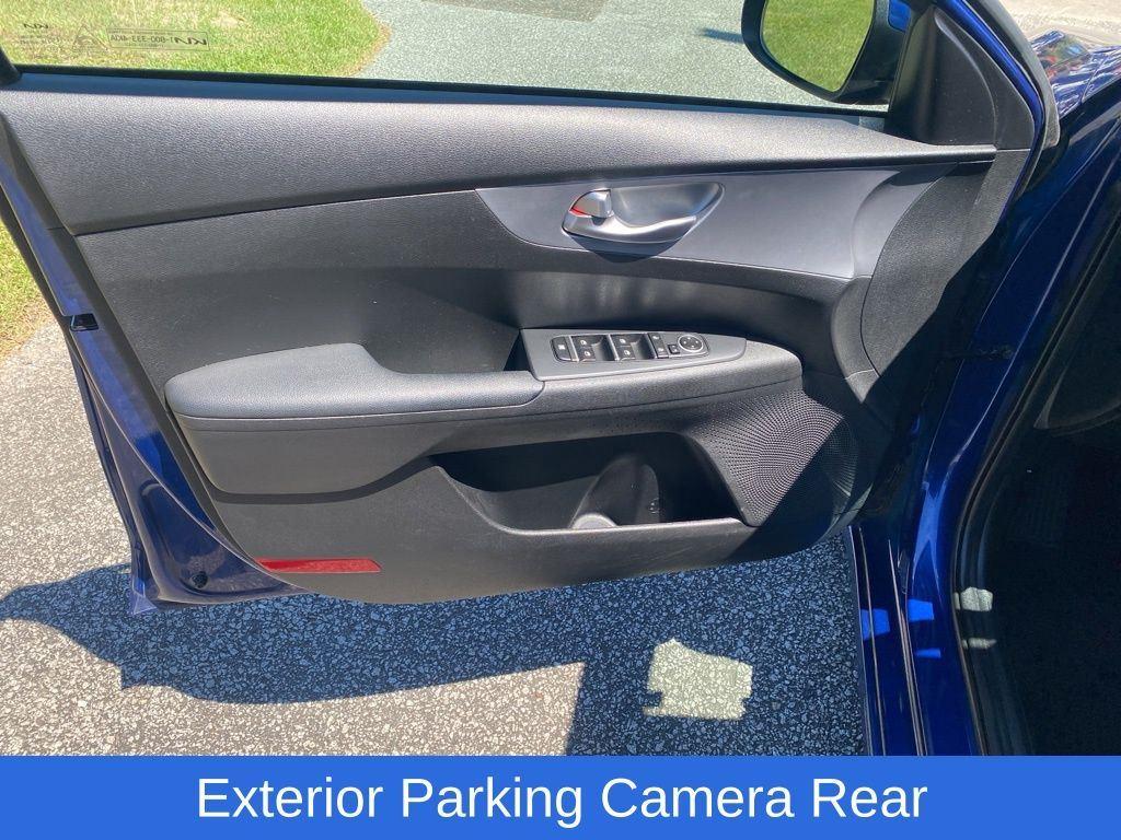 2023 Kia Forte LXS - 11