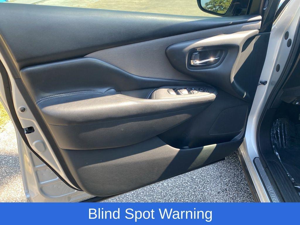 2021 Nissan Murano SV - 11