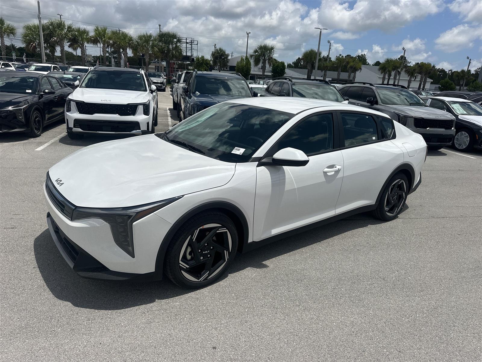 2025 Kia K4