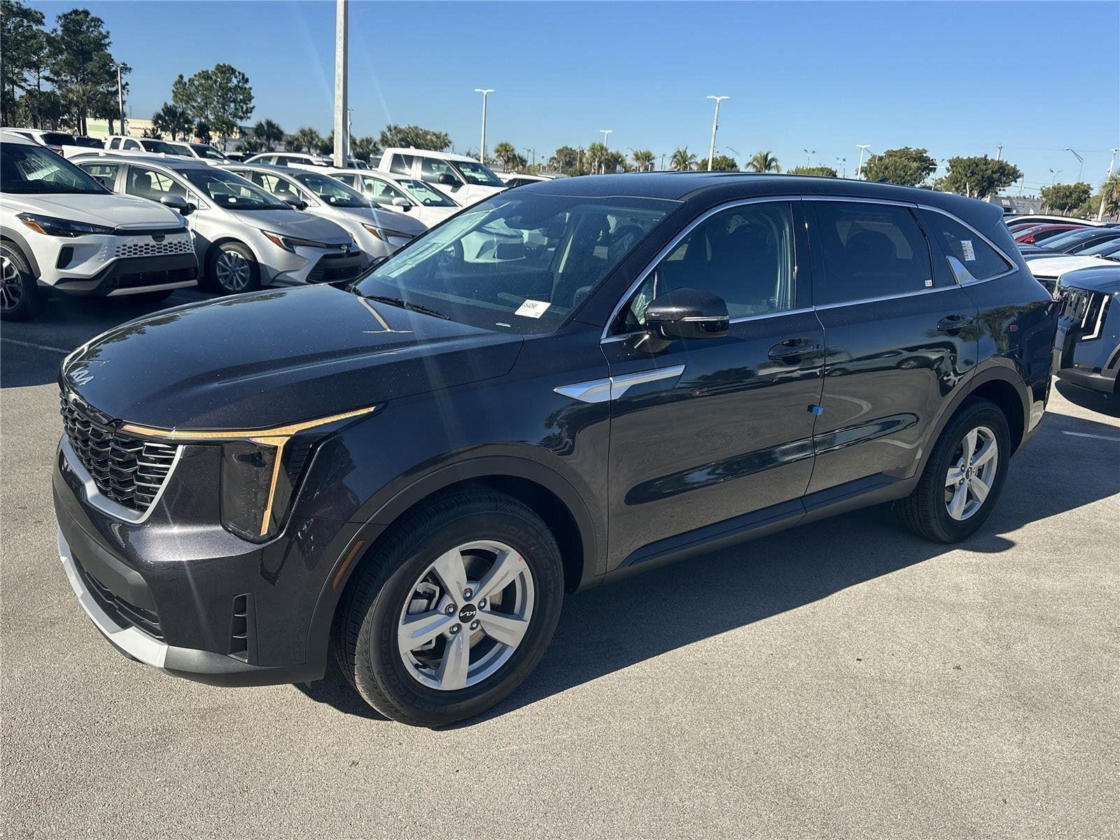 2026 Kia Sorento LX FWD