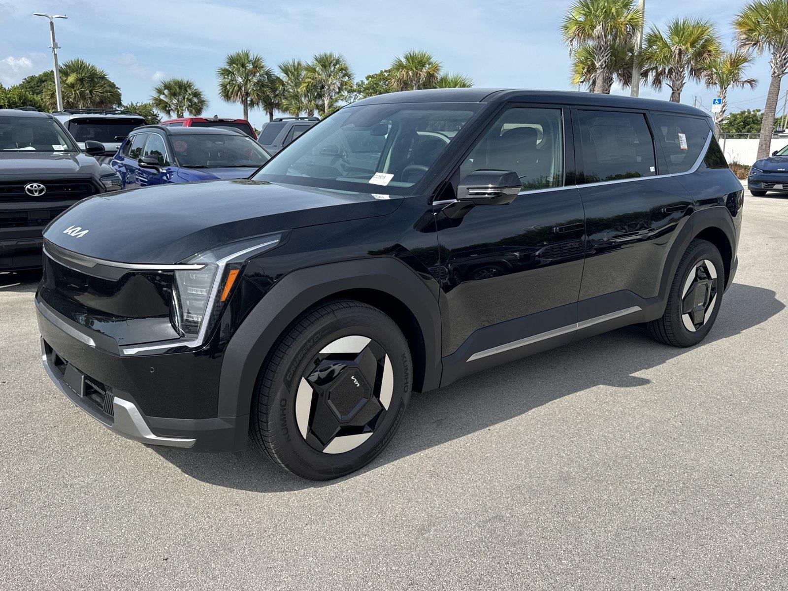 Ebony Black 2026 Kia EV9 SUV / Crossover Rear-Wheel Drive 1-Speed Dual Clutch
