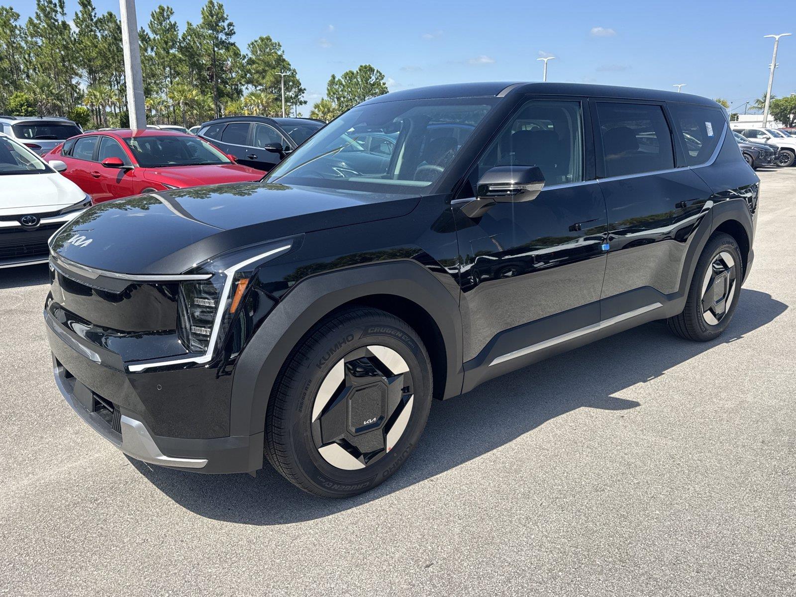 Ebony Black 2026 Kia EV9 SUV / Crossover Rear-Wheel Drive 1-Speed Dual Clutch