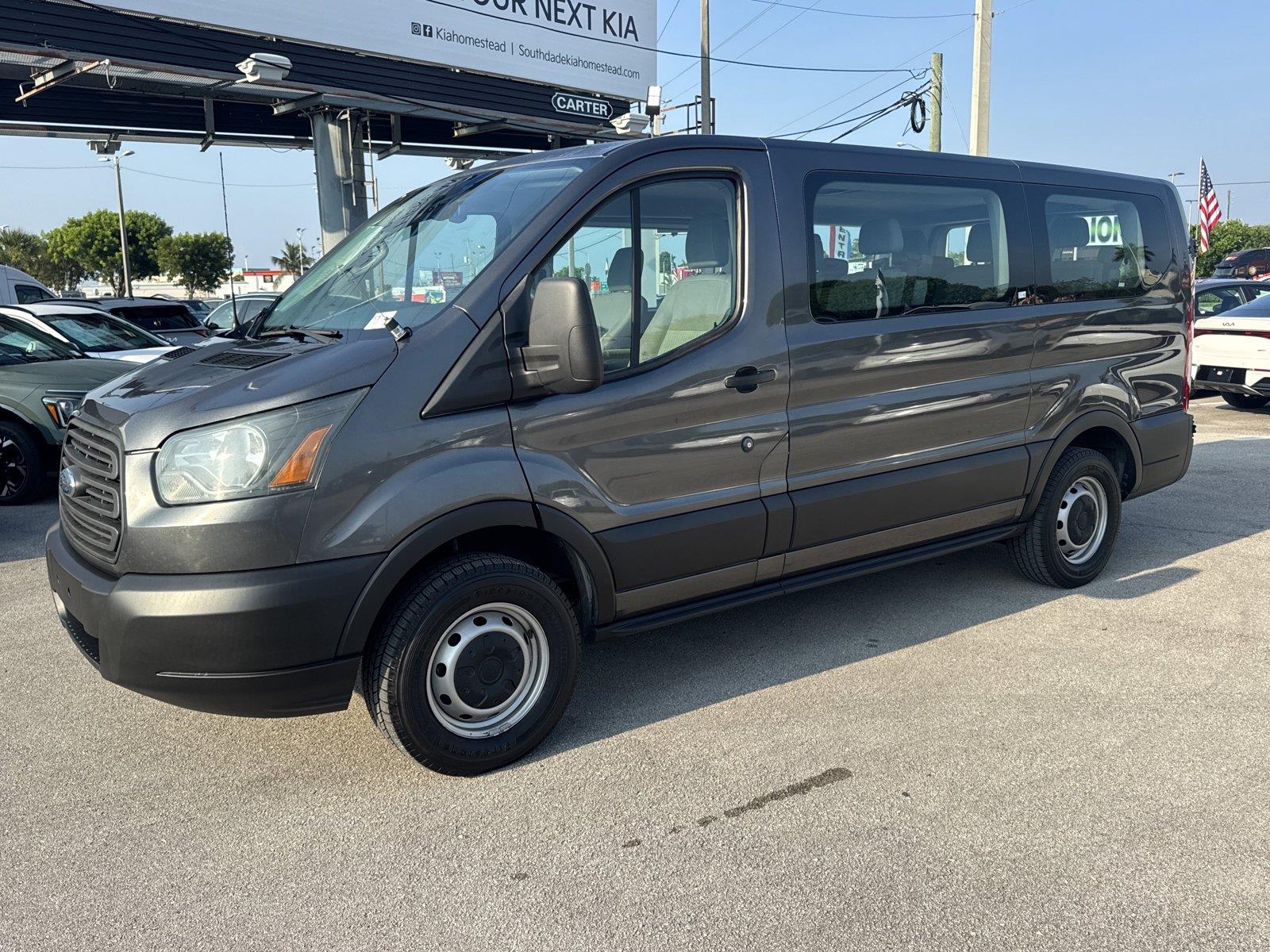 2017 Ford Transit Passenger 150 XL Low Roof RWD Sliding Passenger-Side Door