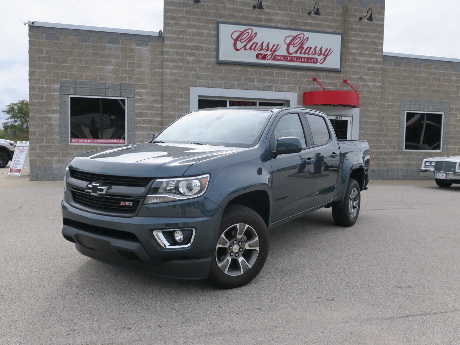 Shadow Gray Metallic 2020 Chevrolet Colorado Pickup Truck Four-Wheel Drive 8-Speed Automatic