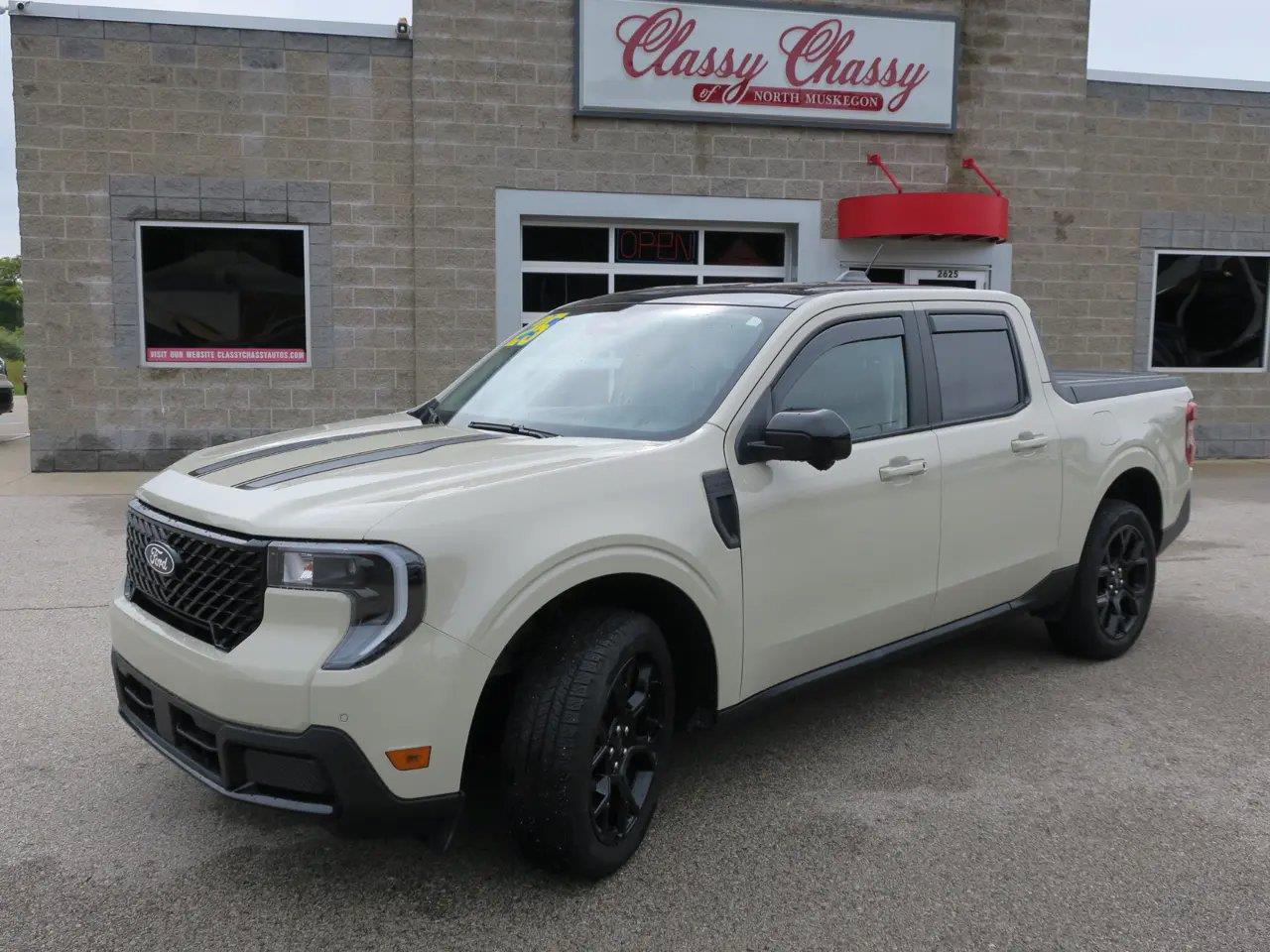 Desert Sand 2025 Ford Maverick Pickup Truck All-Wheel Drive 8-Speed Automatic