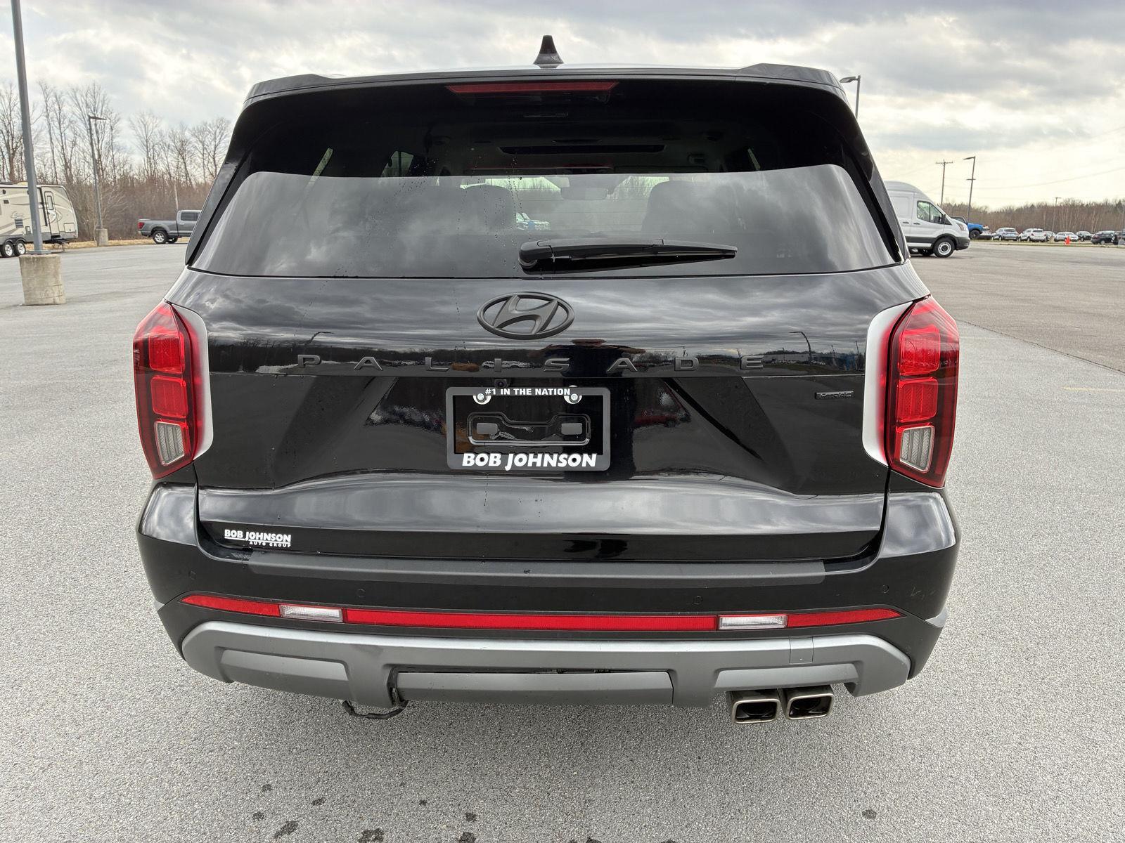 View vehicle photo 6