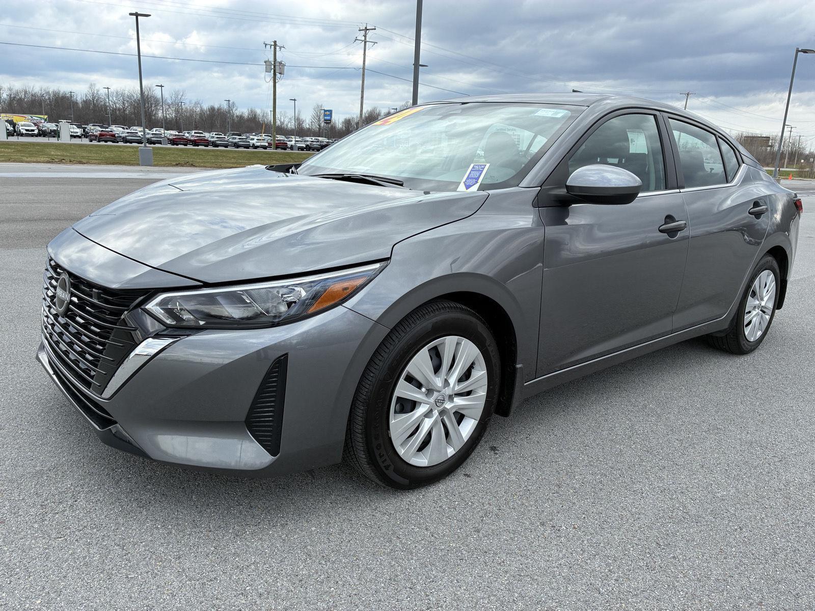 View vehicle photo 3