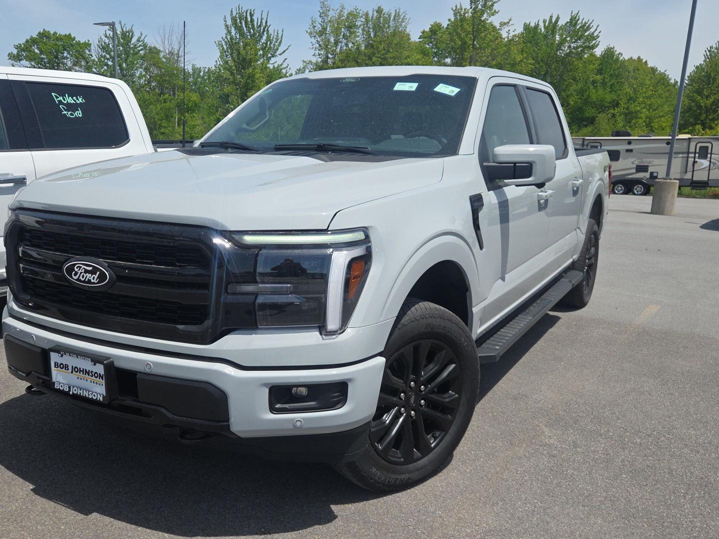 Avalanche Gray 2026 Ford F-150 Lariat SuperCrew 4WD Pickup Truck Four-Wheel Drive Automatic