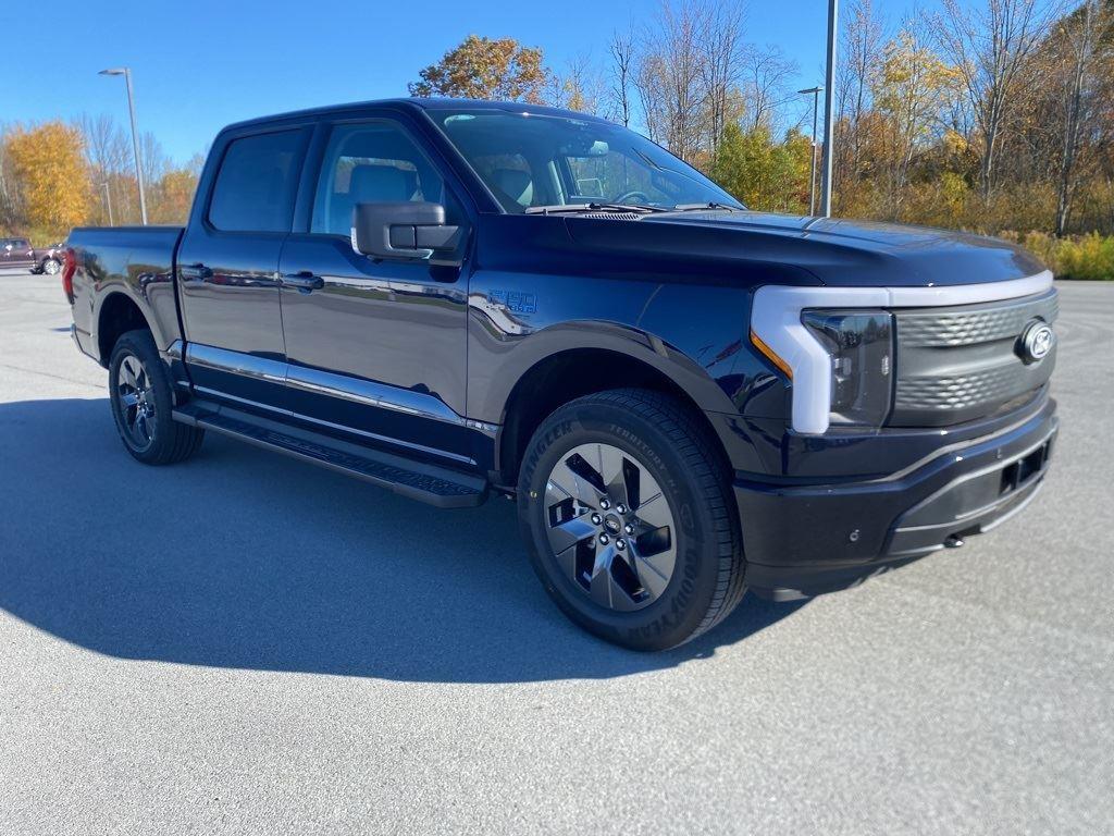 Antimatter Blue 2025 Ford F-150 Lightning Flash SuperCrew AWD Pickup Truck All-Wheel Drive 1-Speed Dual Clutch