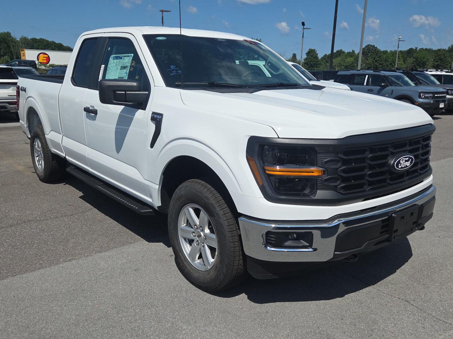 Oxford White 2026 Ford F-150 Pickup Truck Four-Wheel Drive Automatic