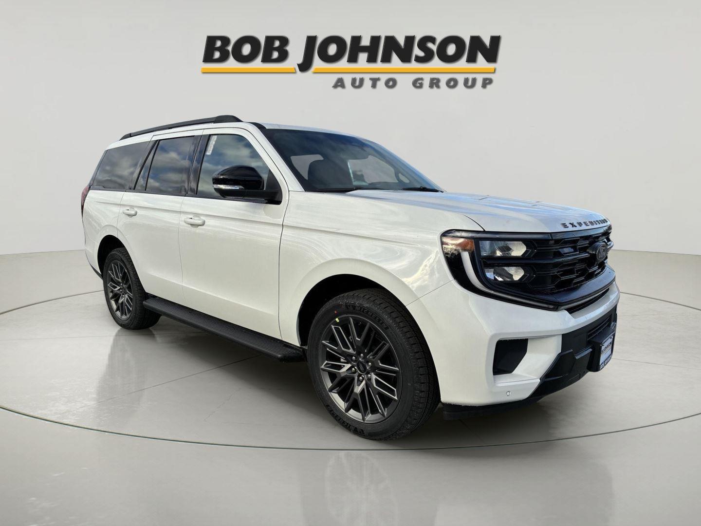 Star White Metallic Tri-Coat 2026 Ford Expedition Platinum 4WD SUV / Crossover Four-Wheel Drive Automatic