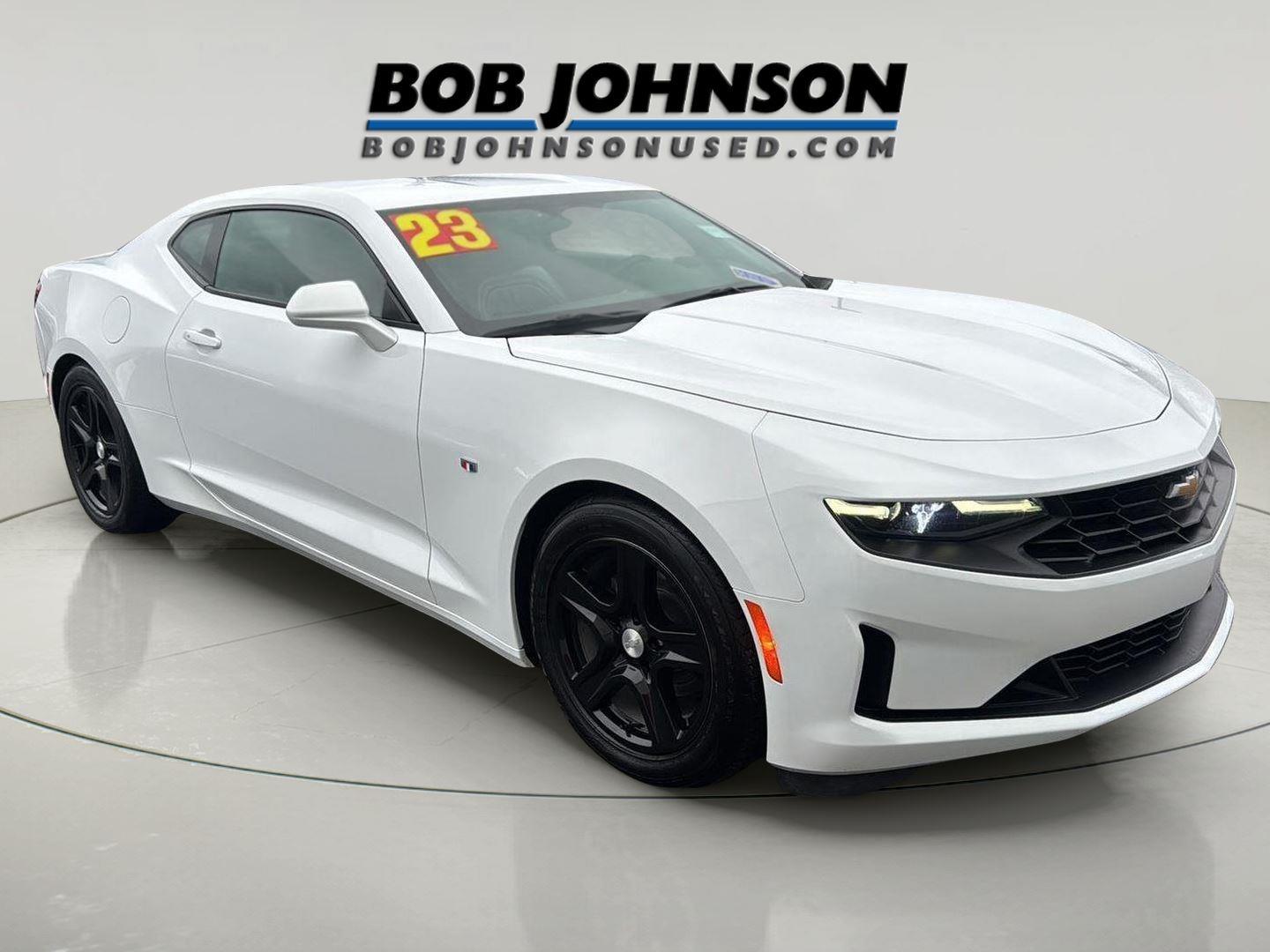 Summit White 2023 Chevrolet Camaro 1LT Coupe RWD Coupe Rear-Wheel Drive Automatic