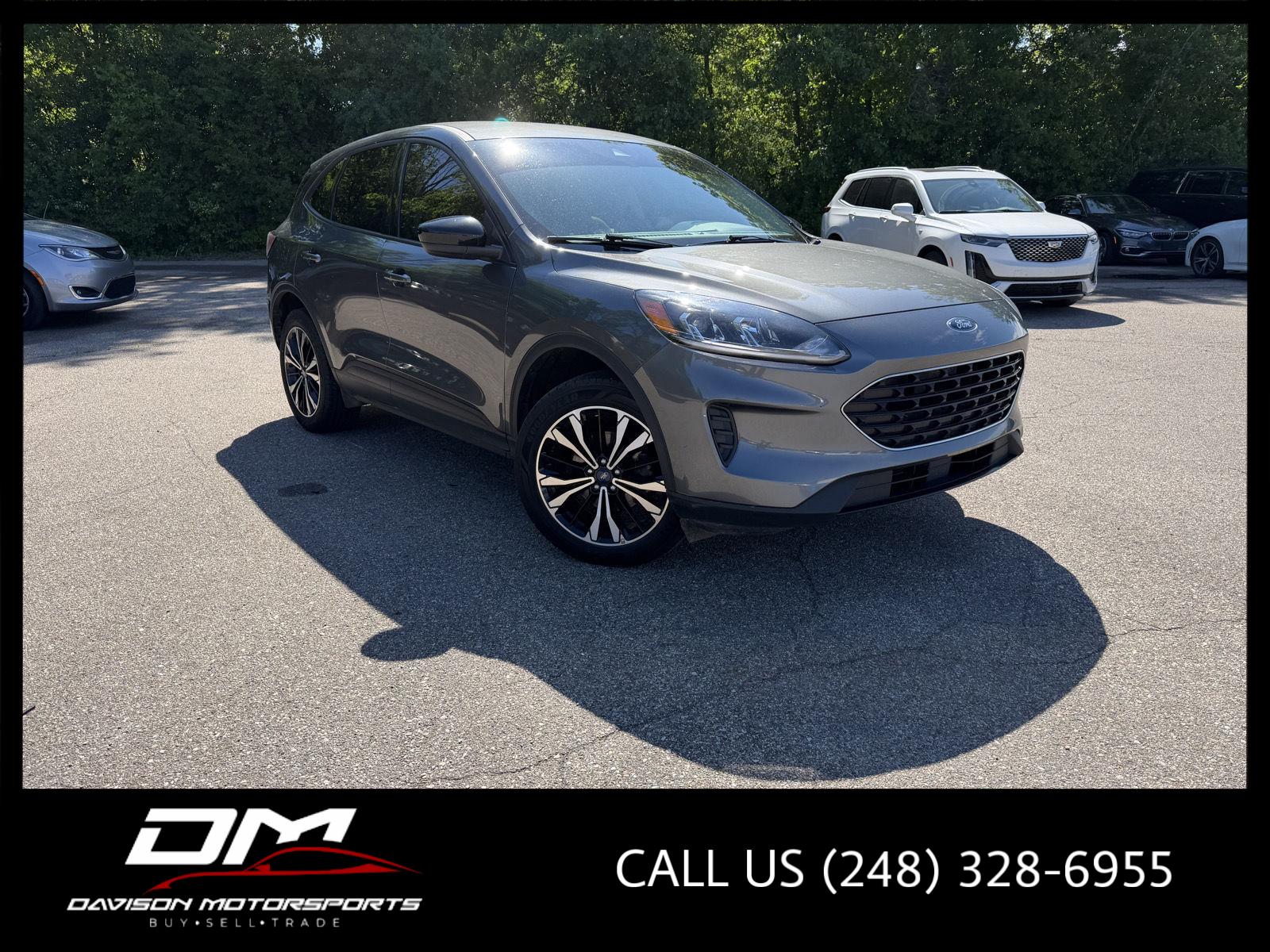 Carbonized Gray Metallic 2022 Ford Escape SE AWD SUV / Crossover All-Wheel Drive 8-Speed Automatic