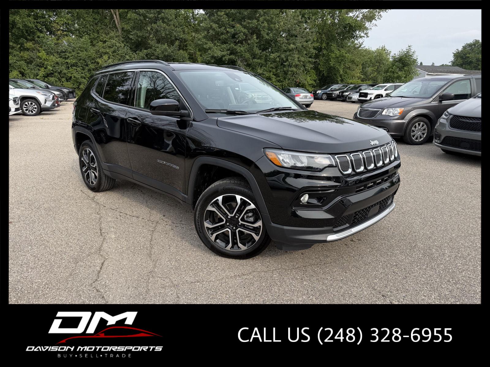Diamond Black Crystal Pearlcoat 2022 Jeep Compass SUV / Crossover Four-Wheel Drive 9-Speed Automatic