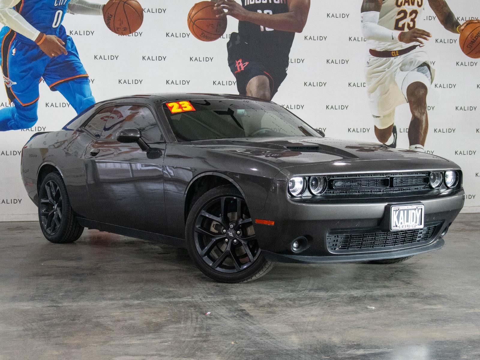 2023 Dodge Challenger SXT RWD