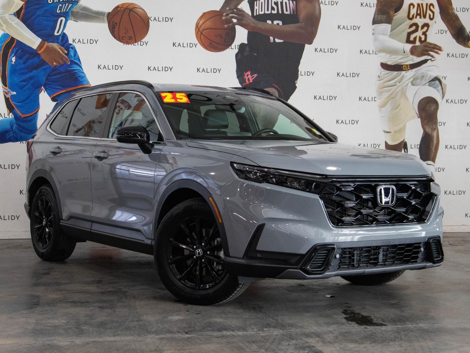 View vehicle photo 2