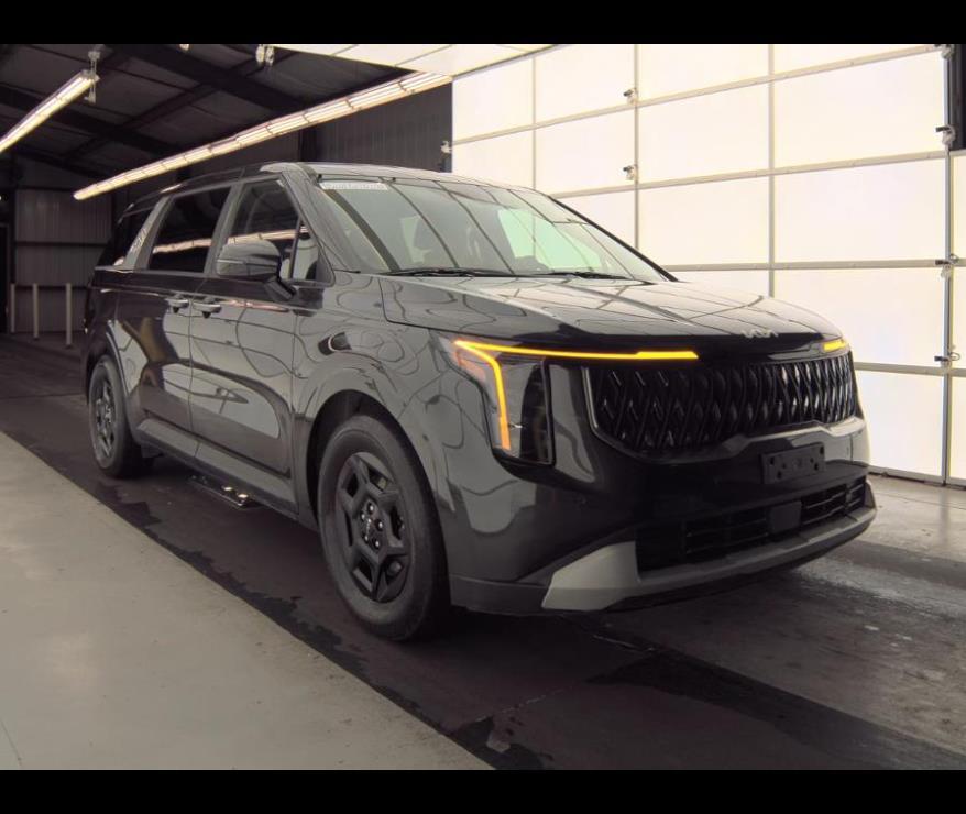 2025 Kia Carnival LXS FWD