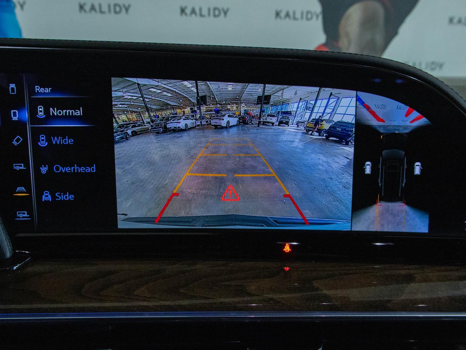 View vehicle photo 7