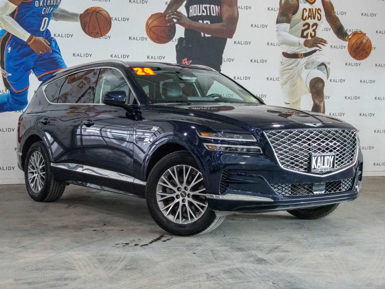 View vehicle photo 2