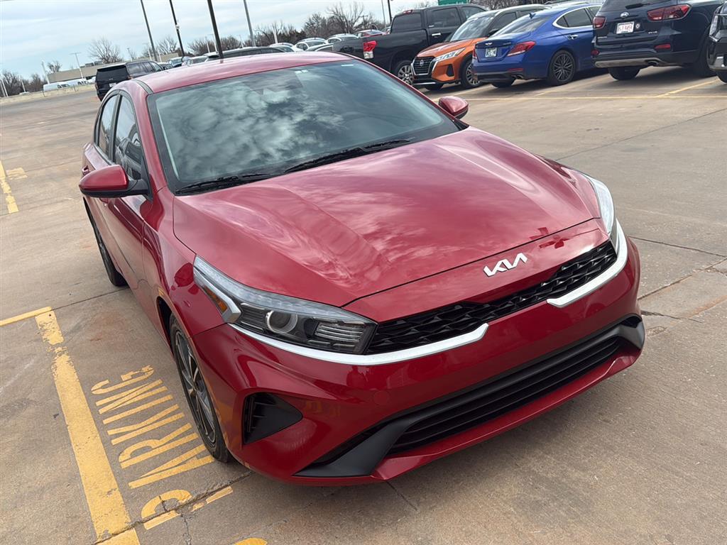 2024 Kia Forte LXS FWD