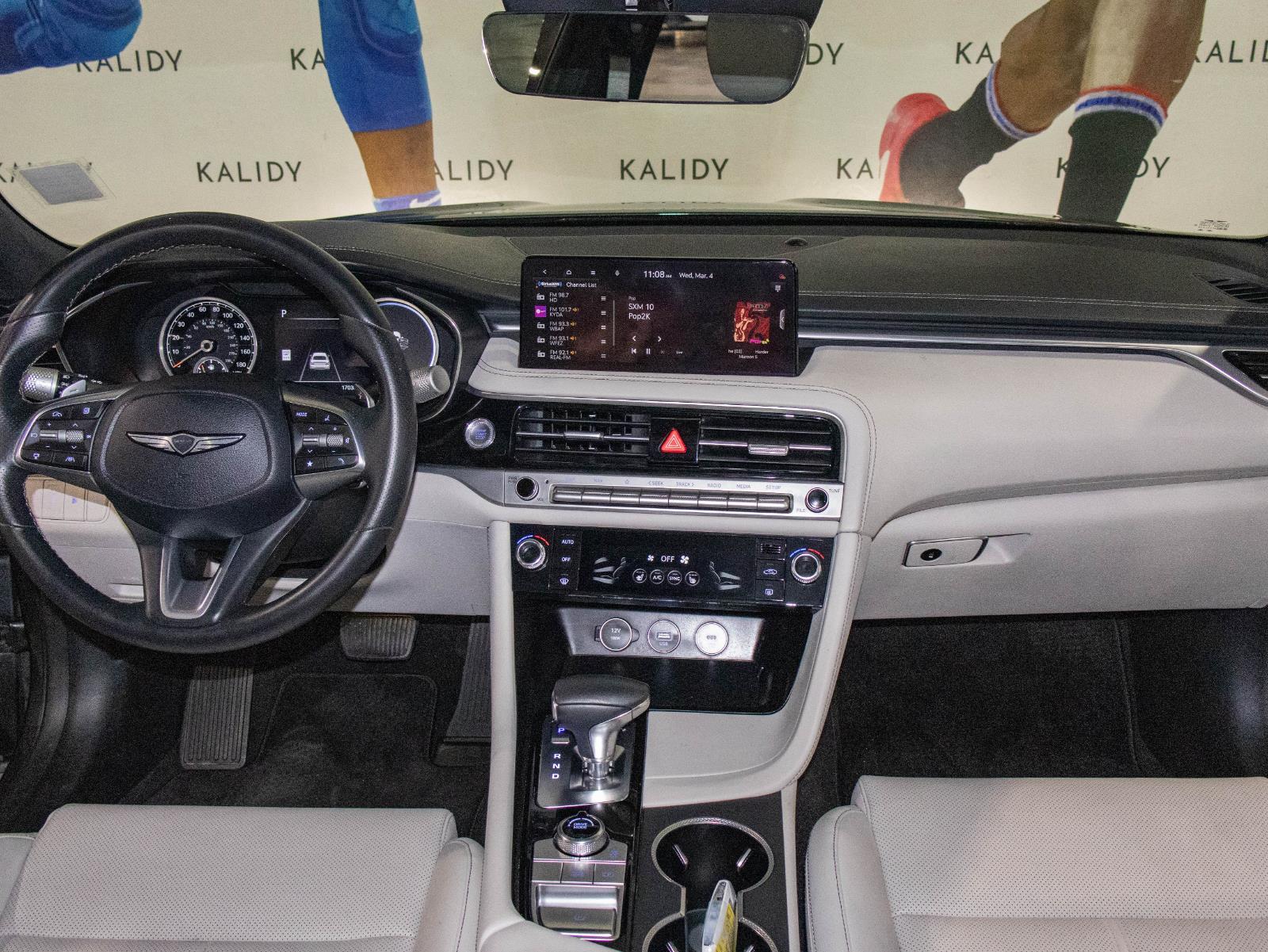 View vehicle photo 3