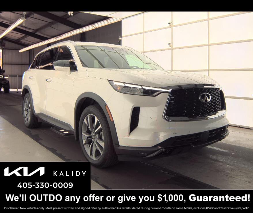 Majestic White 2023 INFINITI QX60 Luxe AWD SUV / Crossover All-Wheel Drive Automatic