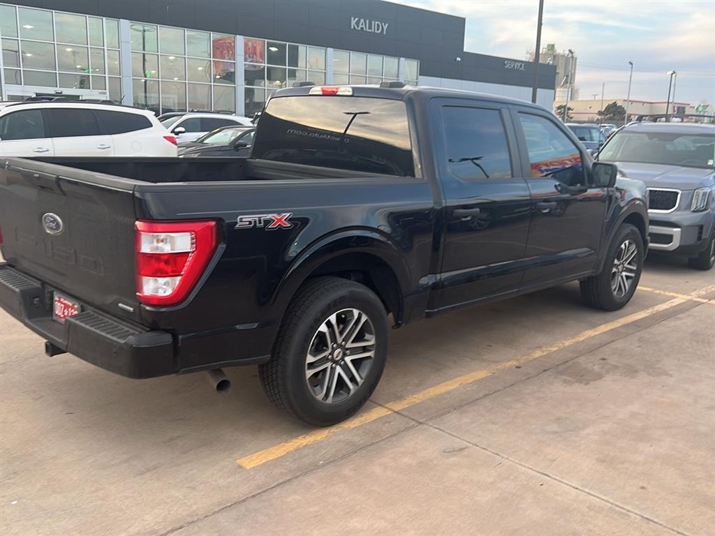 View vehicle photo 6