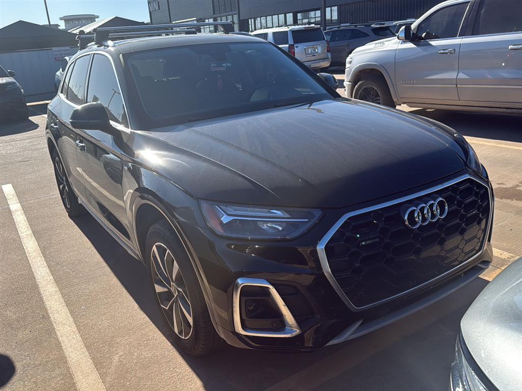 Mythos Black Metallic 2022 Audi Q5 quattro Premium S Line 45 TFSI SUV / Crossover All-Wheel Drive Automatic