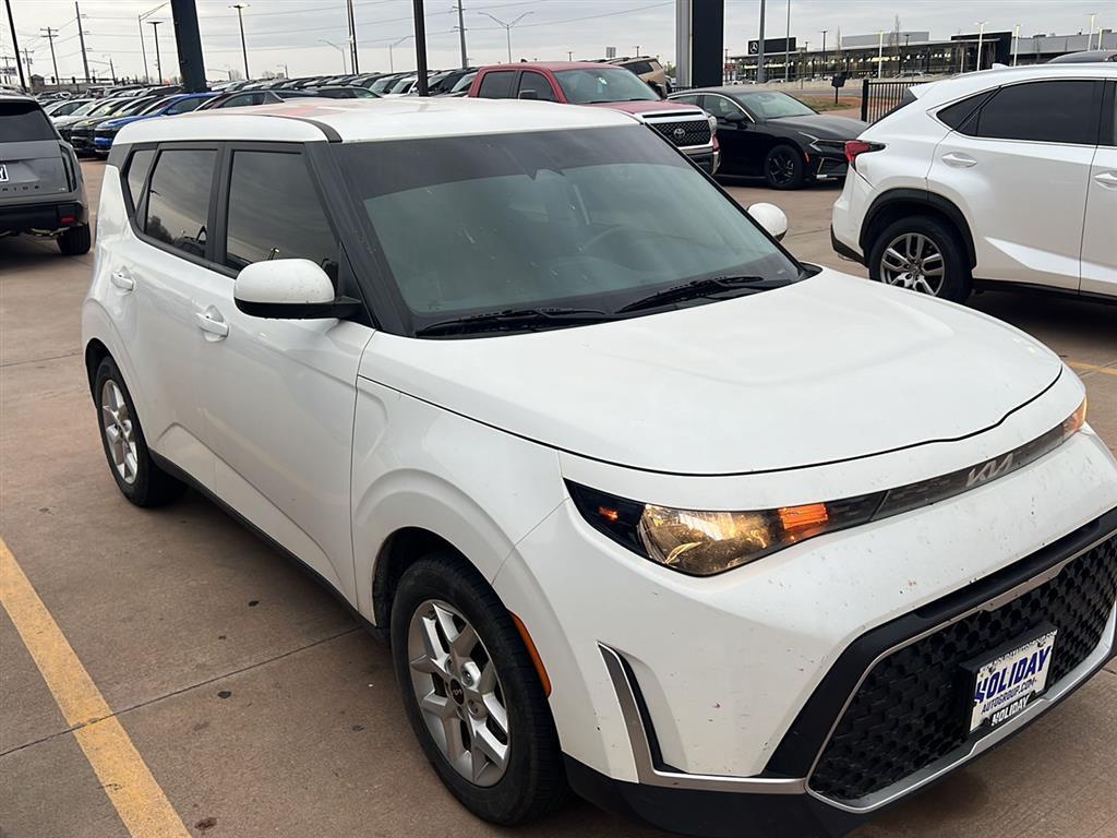 2023 Kia Soul LX FWD