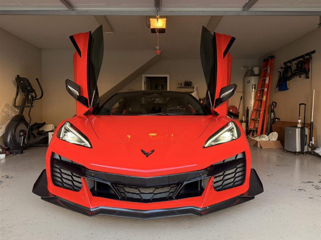 Torch Red 2025 Chevrolet Corvette Z06 2LZ Convertible RWD Convertible Rear-Wheel Drive 8-Speed Dual Clutch