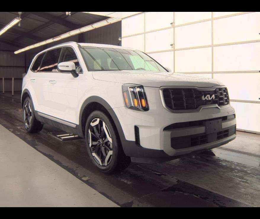 Glacial White Pearl 2025 Kia Telluride S FWD SUV / Crossover Front-Wheel Drive Automatic