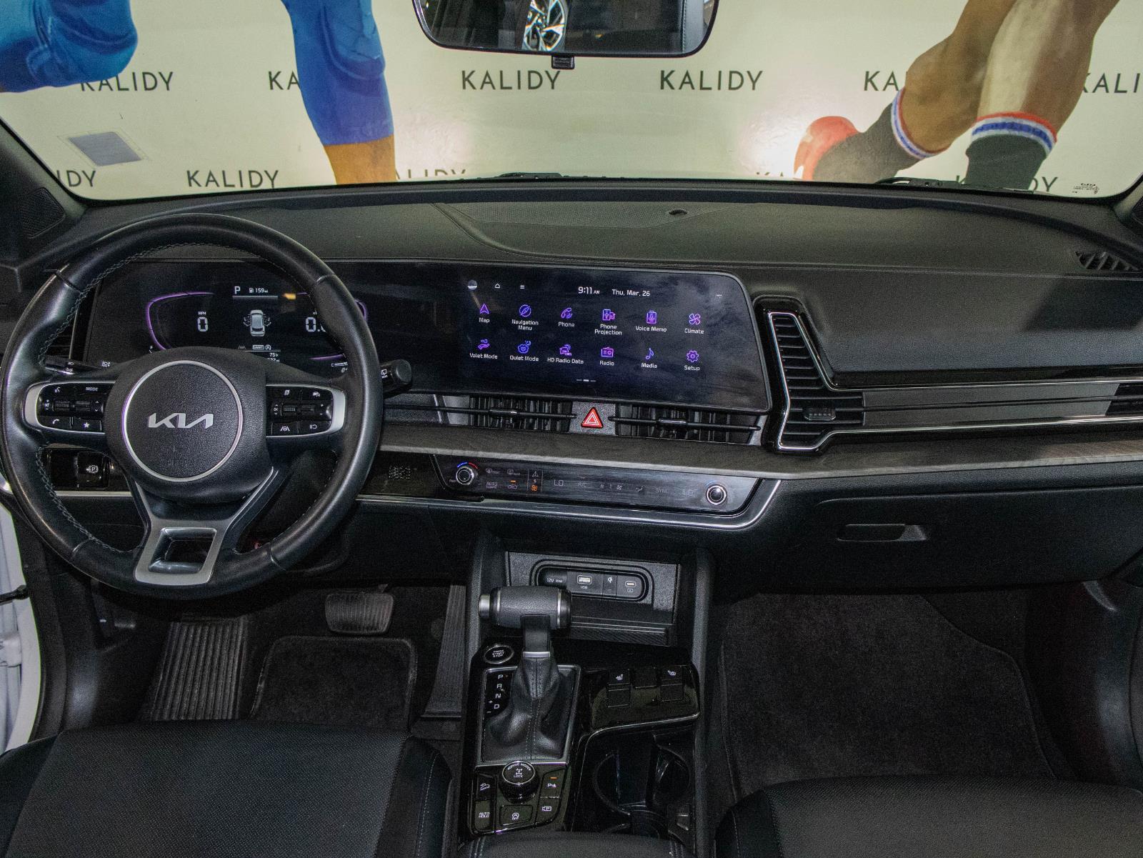 View vehicle photo 3