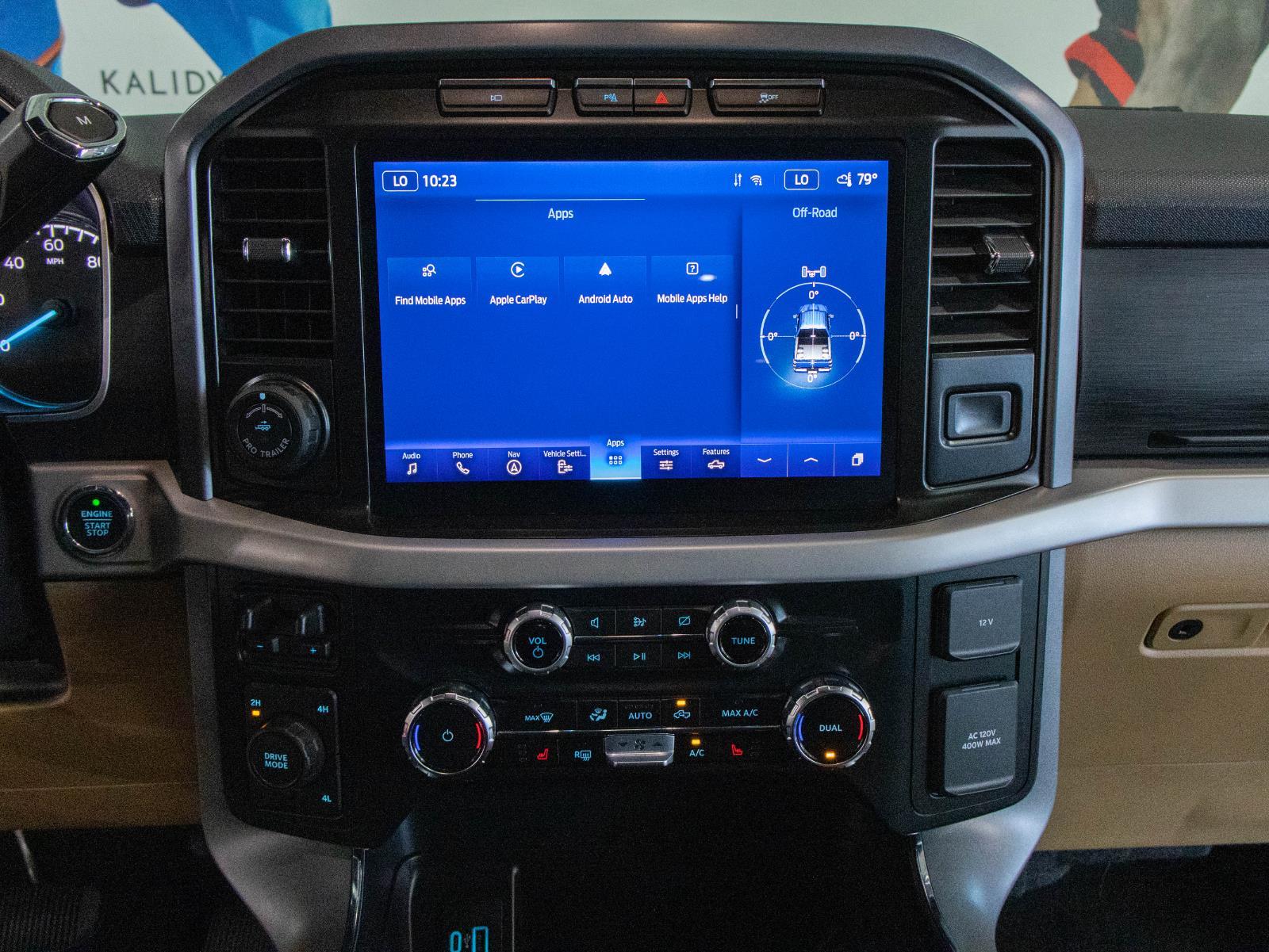 View vehicle photo 4