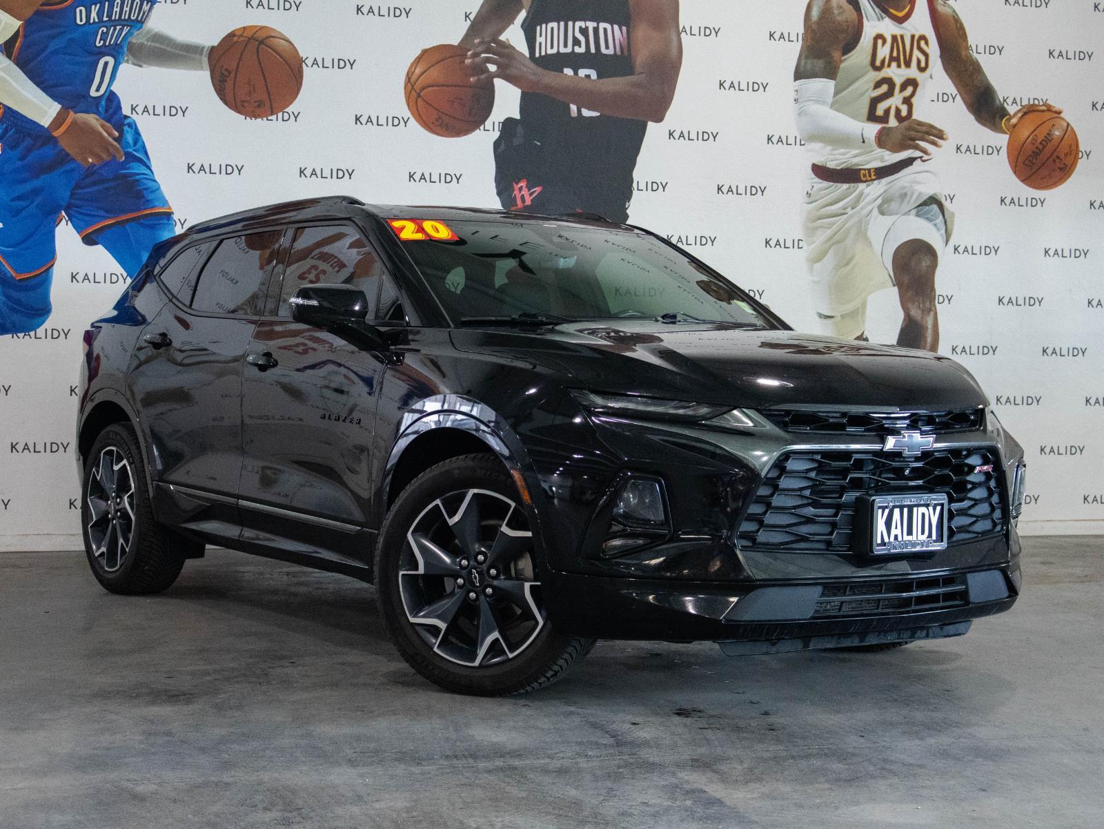 View vehicle photo 2