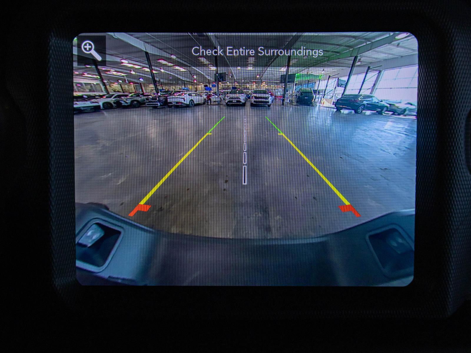 View vehicle photo 7