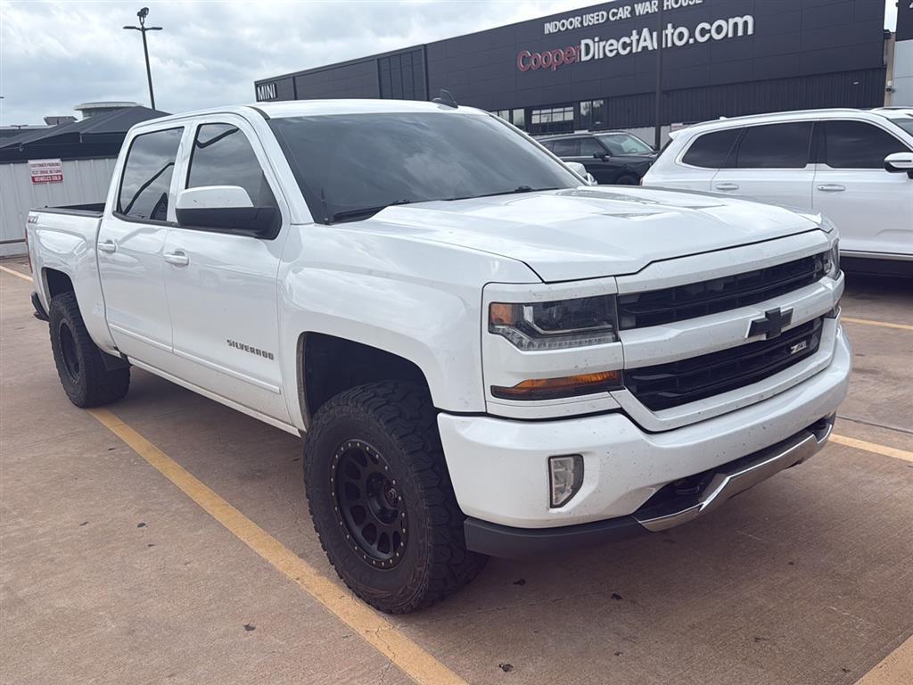 Summit White 2017 Chevrolet Silverado 1500 LT Crew Cab 4WD Pickup Truck Four-Wheel Drive 6-Speed Automatic