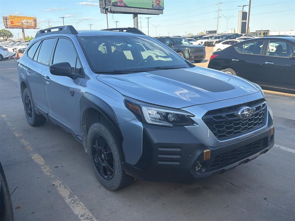 Ice Silver Metallic 2022 Subaru Outback Wilderness Crossover AWD SUV / Crossover All-Wheel Drive Continuously Variable Transmission
