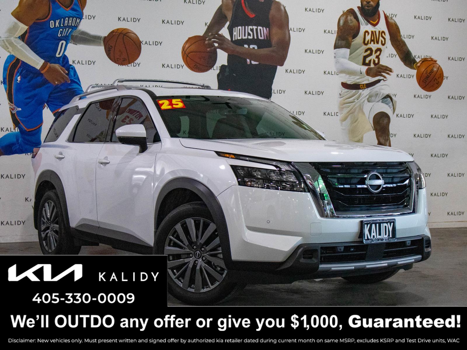 Everest White Pearl Tricoat 2025 Nissan Pathfinder SL FWD SUV / Crossover Front-Wheel Drive Automatic