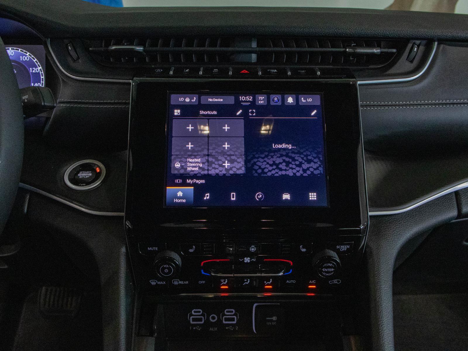 View vehicle photo 4