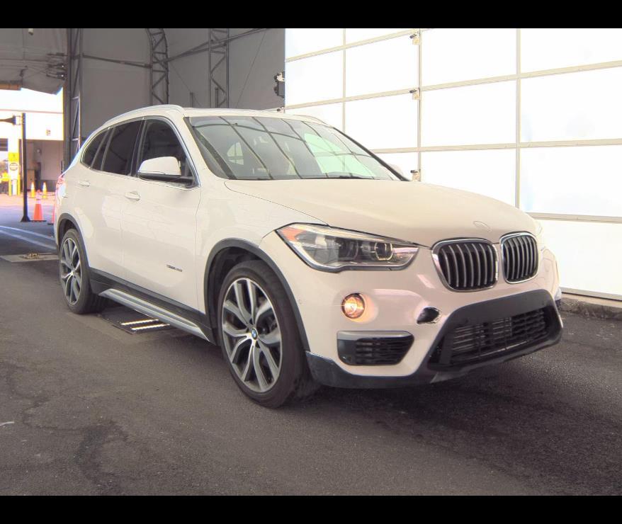 Mineral White Metallic 2017 BMW X1 sDrive28i FWD SUV / Crossover Front-Wheel Drive 8-Speed Automatic