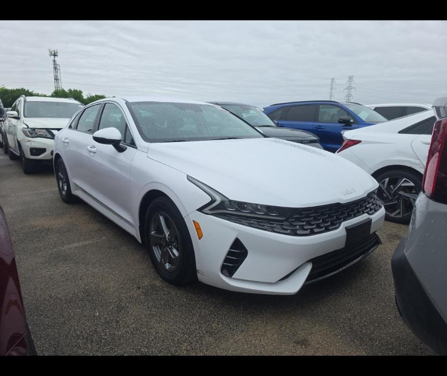 Glacial White Pearl 2022 Kia K5 LXS FWD Sedan Front-Wheel Drive Automatic