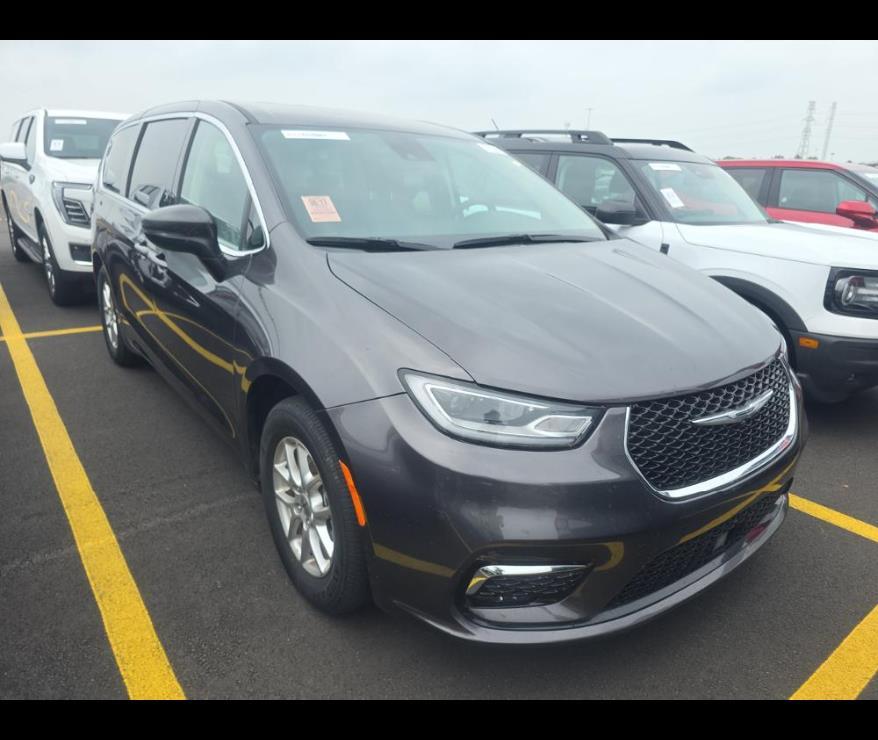 Gray (Granite Crystal Metallic Clearcoat) 2023 Chrysler Pacifica Touring L FWD Minivan Front-Wheel Drive 9-Speed Automatic